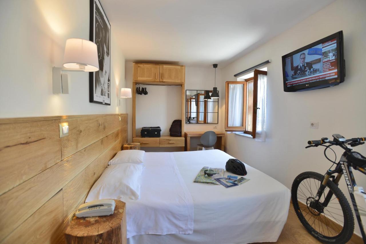 נורצ'יה Albergo Les Dependances מראה חיצוני תמונה